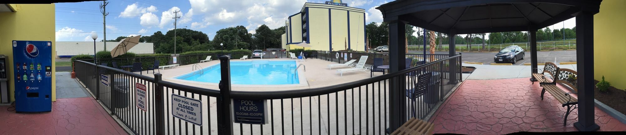 Days Inn By Wyndham Norfolk Military Circle Exterior foto